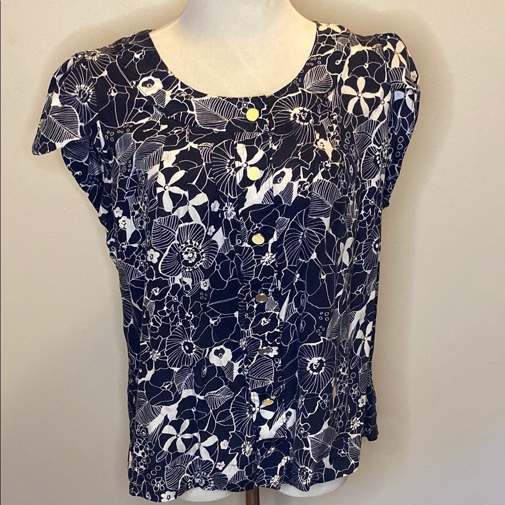 Banana Republic Black and White Graphic Cap Sleeve Blouse